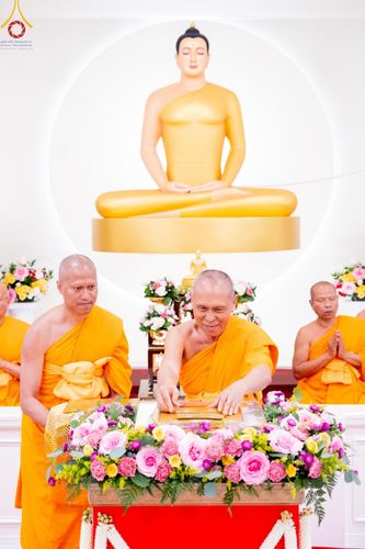 ภาพ No.144739:พิธีประดิษฐานลูกนิมิตมหาสมบัติ ผูกสีมาสถาปนาอุโบสถ บูชาธรรม ๘๐ ปี หลวงพ่อธัมมชโย วันอาทิตย์ที่ ๓๐ มิถุนายน พ.ศ. ๒๕๖๗ วัดพระธรรมกายนิวเจอร์ซี ประเทศสหรัฐอเมริกา