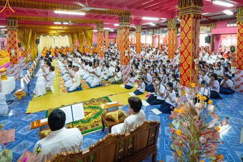 ภาพ No.203545:พิธีทอดผ้าป่าทำนุบำรุงศาสนสถาน ณ วัดตะเคียน ตำบลบางคูเวียง อำเภอบางกรวย จังหวัดนนทบุรี ในโครงการธรรมยาตรา กตัญญูบูชา มหาปูชนียาจารย์ พระมงคลเทพมุนี(สด จนฺทสโร) พระผู้ปราบมาร อนุสรณ์สถาน 7 แห่ง ปีที่ 13 วันที่ 29 มกราคม พ.ศ. 2568