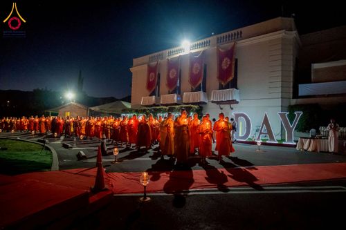 ภาพ No.225740:วันอาทิตย์ที่ 11 พฤษภาคม พ.ศ. 2568 วัดพระธรรมกายแคลิฟอร์เนีย จัดงานวิสาขบูชานานาชาติ และถวายมหาสังฆทานคณะสงฆ์ 120 รูป