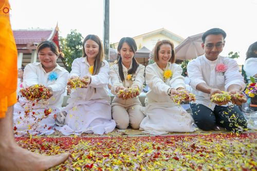 ภาพ No.295198:วันที่ 16 มกราคม พ.ศ. 2569 พิธีต้อนรับพระธรรมยาตรา อนุสรณ์สถานลำดับที่ 4 (ภาพชุดที่ 2) สถานที่เกิดด้วยกายธรรม ณ วัดโบสถ์บน ต.บางคูเวียง จ.นนทบุรี ในโครงการธรรมยาตรา กตัญญูบูชา มหาปูชนียาจารย์ พระมงคลเทพมุนี(สด จนฺทสโร) พระผู้ปราบมาร อนุสรณ์สถาน 7 แห่ง ปี