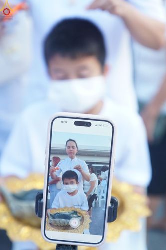 ภาพ No.78465:พิธีตัดปอยผม โครงการหน่อแก้วเปรียญธรรมรุ่นที่ 11  วันที่ 26 มีนาคม พ.ศ.2566  ณ หมู่กุฏิสามเณร อาคารค่ายจองแชมป์ วัดพระธรรมกาย