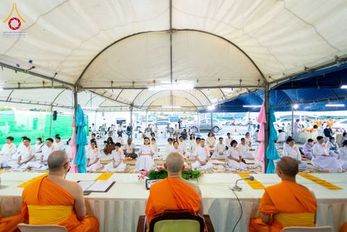 ภาพ No.290791:วันที่ 9 มกราคม พ.ศ. 2569 พิธีถวายภัตตาหารเป็นสังฆทาน แด่พระธรรมยาตรา ณ อนุสรณ์สถานคลองบางนางแท่น อ.สามพราน จ.นครปฐม ในโครงการธรรมยาตรา กตัญญูบูชา มหาปูชนียาจารย์ พระมงคลเทพมุนี(สด จนฺทสโร) พระผู้ปราบมาร อนุสรณ์สถาน 7 แห่ง ปีที่ 14