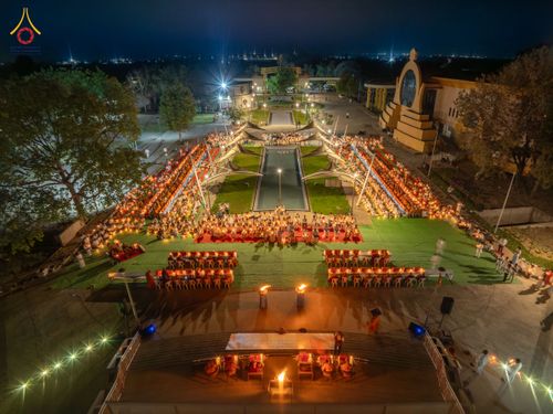 ภาพ No.321731:วันที่ 12 เมษายน พ.ศ.2569 วัดพระธรรมกาย ร่วมกับพุทธสภาแห่งอินเดีย ถวายมหาสังฆทาน 135 วัด ดร.ภีมราว รามชี อัมเบดการ์ (Dr. B.R. Ambedkar) รัฐบุรุษผู้ฟื้นฟูพระพุทธศาสนา ณ วัดพุทธสันติวันธรรมชัย เมืองนาคปูร์ รัฐมหาราษฏระ สาธารณรัฐอินเดีย