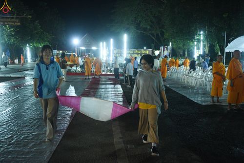 ภาพ No.283393:วันที่ 12 -13 ธันวาคม พ.ศ.2568 เบื้องหลังความสำเร็จ ของการจัดงานตักบาตร พระ 1,000 รูป เขาใหญ่