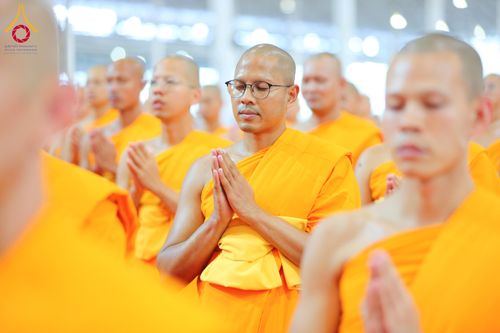 ภาพ No.308697:วันที่ 1 กุมภาพันธ์ พ.ศ. 2569 พิธีรับประกาศนียบัตร และพระของขวัญพระธรรมยาตรา ณ สภาธรรมกายสากล วัดพระธรรมกาย จ.ปทุมธานี