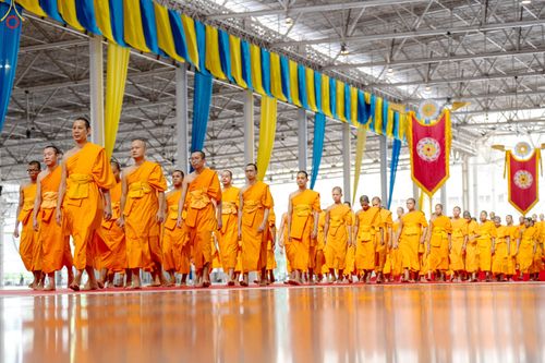 ภาพ No.338959:วันอาทิตย์ที่ 12 กรกฎาคม พ.ศ.2569 พิธีมุทิตาผู้สอบได้เปรียญธรรม ประโยค 1-2 ถึง ป.ธ.9 และ บ.ศ.1-2 ถึง บ.ศ.6 สำนักศาสนศึกษาวัดพระธรรมกาย ประจำปี 2569, พิธีมอบตราตั้งแต่งตั้งอาจารย์ใหญ่ สำนักศาสนศึกษาวัดพระธรรมกาย