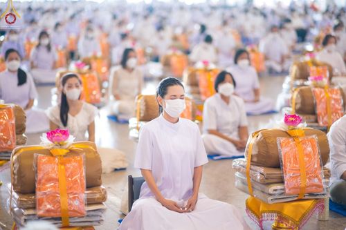 ภาพ No.66448:พิธีถวายอุปกรณ์เครื่องกันหนาว แด่คณะพระภิกษุ สามเณร วัดพระธรรมกาย วันเสาร์ที่ 10 ธันวาคม พ.ศ. 2565 ณ สภาธรรมกายสากล วัดพระธรรมกาย จ.ปทุมธานี