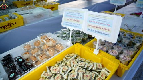 ภาพ No.74962:พิธีถวายภัตตาหารเป็นสังฆทาน แด่คณะพระธรรมยาตราฯ ในโครงการธรรมยาตรากตัญญูบูชา มหาปูชนียาจารย์ พระมงคลเทพมุนี(สด จนฺทสโร) พระผู้ปราบมาร อนุสรณ์สถาน 7 แห่ง ปีที่ 11 วันที่ 29 มกราคม พ.ศ. 2566