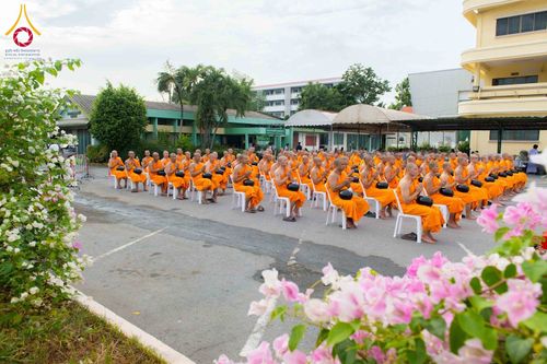 ภาพ No.346976:วันอาทิตย์ที่ 30 สิงหาคม พ.ศ. 2569  พิธีทำบุญตักบาตรพระ 123 รูป เนื่องในโอกาสครบรอบ 122 ปี แห่งการก่อตั้งอำเภอคลองหลวง จังหวัดปทุมธานี ณ บริเวณหน้าที่ว่าการอำเภอคลองหลวง