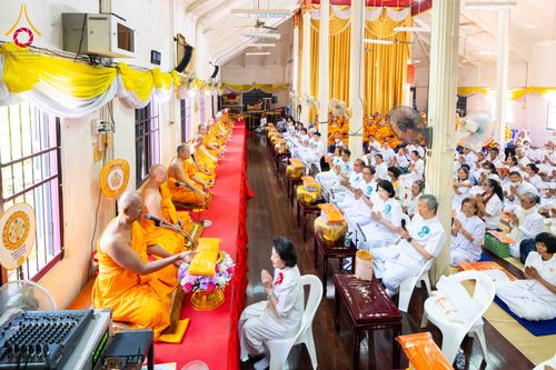 ภาพ No.298900:วันที่ 16 มกราคม พ.ศ. 2569 พิธีทอดผ้าป่าทำนุบำรุงศาสนสถาน ณ วัดอัมพวัน ต.บางม่วง อ.บางใหญ่ จ.นนทบุรี ในโครงการธรรมยาตรา กตัญญูบูชา มหาปูชนียาจารย์ พระมงคลเทพมุนี(สด จนฺทสโร) พระผู้ปราบมาร อนุสรณ์สถาน 7 แห่ง ปีที่ 14