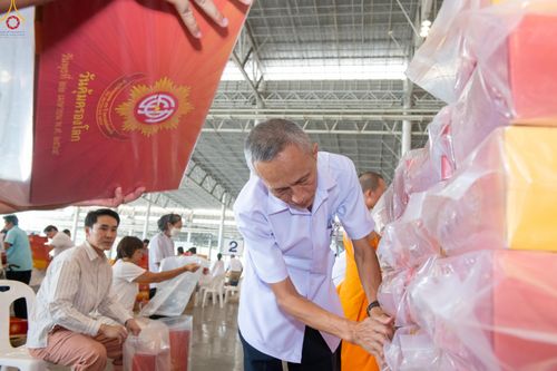 ภาพ No.322133:วันที่ 14 เมษายน พ.ศ.2569 การเตรียมกล่องไทยธรรม วันสุดท้าย เพื่องานถวายมหาสังฆทาน 40,000 กว่าวัดทั่วประเทศ วันคุ้มครองโลก 22 เมษายน พ.ศ.2569 วัดพระธรรมกาย