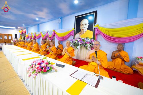 ภาพ No.295828:วันที่ 17 มกราคม พ.ศ. 2569 พิธีถวายภัตตาหารเป็นสังฆทาน แด่พระธรรมยาตรา ณ วัดโบสถ์บน ต.บางคูเวียง จ.นนทบุรี อนุสรณ์สถานลำดับที่ 4 สถานที่เกิดด้วยกายธรรม ในโครงการธรรมยาตรา กตัญญูบูชา มหาปูชนียาจารย์ พระมงคลเทพมุนี(สด จนฺทสโร) พระผู้ปราบมาร อนุสรณ์สถาน 7 แ