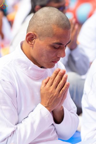 ภาพ No.77626:พิธีตัดปอยผมและปลงผมนาคธรรมทายาท ในโครงการบรรพชาสามเณรหมู่ ประเทศเนปาล วันที่ 11 มีนาคม พ.ศ.2566