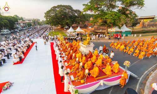 ภาพ No.318054:วันเสาร์ที่ 4 เมษายน พ.ศ. 2569 งานทำบุญเมืองใจกลางอยุธยา  ตักบาตรพระ 1,109 รูป ณ ถนนชีกุน หน้าวัดมหาธาตุ และวัดราชบูรณะ