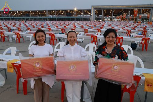 ภาพ No.324251:วันที่ 17-21 เมษายน 2569 เตรียมงานถวายสังฆทาน40000กว่าวัดทั่วประเทศ