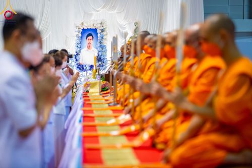 ภาพ No.90664:พิธีบำเพ็ญกุศลสวดพระอภิธรรม อุบาสกถาวร พรหมถาวร (อุบาสกผู้ปั้นพระ) วันอาทิตย์ที่ 15 ตุลาคม พ.ศ. 2566 ณ ห้องแก้วสารพัดนึก 1 สภาธรรมกายสากล วัดพระธรรมกาย จ.ปทุมธานี