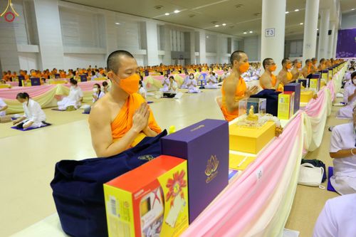 ภาพ No.64115:พิธีมุทิตาสักการะพระมหาเถระและพระเถระ ครั้งที่ 28 ประจำปี พ.ศ. 2565 วันอาทิตย์ที่ 20 พฤศจิกายน พ.ศ. 2565 ณ ห้องแก้วสารพัดนึก 1 สภาธรรมกายสากล วัดพระธรรมกาย