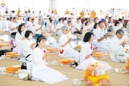 ภาพ No.343093:วันที่ 13 สิงหาคม พ.ศ.2569 พิธีบุพเปตพลี ครั้งที่ 186 ร่วมอุทิศส่วนกุศล แด่หมู่ญาติผู้ล่วงลับไปแล้ว และเป็นปัจจัยสนับสนุน การเผยแผ่พระพุทธศาสนา ณ หอฉันคุณยายอาจารย์ วัดพระธรรมกาย
