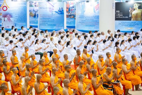 ภาพ No.91034:พิธีบำเพ็ญกุศลสวดพระอภิธรรม  อุบาสกถาวร พรหมถาวร (อุบาสกผู้ปั้นพระ) คืนที่ 6 วันพฤหัสบดีที่ 19 ตุลาคม พ.ศ. 2566 ณ ห้องแก้วสารพัดนึก 1 สภาธรรมกายสากล วัดพระธรรมกาย จ.ปทุมธานี