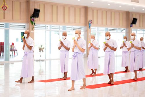 ภาพ No.65598:พิธีปลงผม และพิธีขอขมามอบผ้าไตร นาคธรรมทายาท ในโครงการอุปสมบทบูชาธรรม มหาปูชนียาจารย์ประจำปี 2565 ณ ศูนย์ปฏิบัติธรรมภาคใต้ บางกล่ำ จ.สงขลา วันที่ 19 พฤศจิกายน พ.ศ. 2565