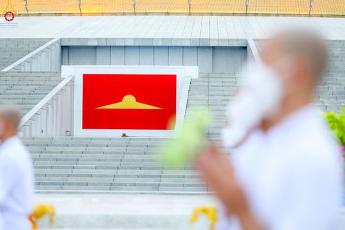 ภาพ No.87792:พิธีบรรพชาอุปสมบท ในโครงการอุปสมบทหมู่บูชาธรรม วันครูผู้ค้นพบวิชชาธรรมกาย ณ วัดพระธรรมกาย ในวันเสาร์ที่ 16 กันยายน พ.ศ.2566