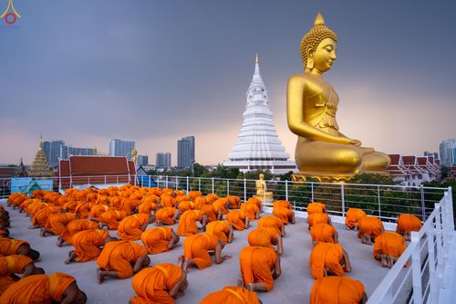 ภาพ No.300075:วันที่ 22 มกราคม พ.ศ.2569 พระธรรมยาตราปฏิบัติธรรม และถ่ายภาพหมู่ประวัติศาสตร์ ณ อาคารธรรมยาตรา กตัญญูบูชามหาปูชนียาจารย์  ตรงข้ามวัดปากน้ำภาษีเจริญ จ.กรุงเทพมหานคร ในโครงการธรรมยาตรา กตัญญูบูชา มหาปูชนียาจารย์ พระมงคลเทพมุนี(สด จนฺทสโร) พระผู้ปราบมาร อนุ