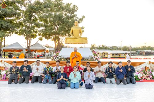 ภาพ No.282404:วันที่ 19 -20 ธันวาคม พ.ศ.2568 เบื้องหลังความสำเร็จ ของการจัดงานตักบาตร พระ 10,000 รูป Skywalk กาญจนบุรี