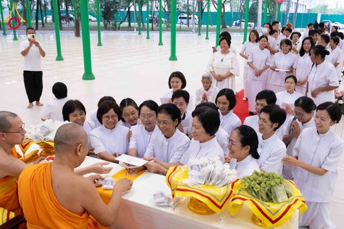 ภาพ No.309048:วันอาทิตย์ที่ 8 กุมภาพันธ์ พ.ศ. 2569  พิธีต้อนรับพระบัญชาสมเด็จพระสังฆราช แต่งตั้ง  “พระครูปลัดรัตนวีรวัฒน์” (รังสฤษดิ์ อิทฺธิจินฺตโก) เจ้าอาวาสวัดพระธรรมกาย ให้ดำรงตำแหน่ง “ที่ปรึกษาเจ้าคณะจังหวัดปทุมธานี”