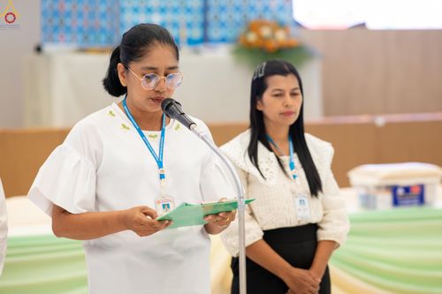 ภาพ No.328246:วันเสาร์ที่ 9 พฤษภาคม พ.ศ. 2569 พิธีตักบาตรแด่คณะสงฆ์ 323 วัด 4 จังหวัดชายแดนภาคใต้ พิธีถวายสังฆทานแด่คณะสงฆ์ 323 วัด ปีที่ 22 ครั้งที่ 185 พิธีมอบกองทุนหนุนแรงใจช่วยครูใต้ ปีที่ 19 ครั้งที่ 148 ณ ศูนย์ปฏิบัติธรรมภาคใต้