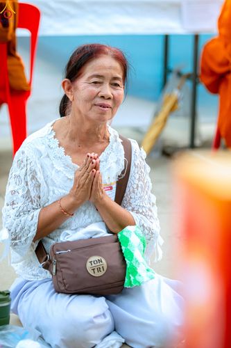 ภาพ No.324754:วันที่ 22 เมษายน พ.ศ.2569 (วันคุ้มครองโลก) บรรยากาศสาธุชน ในงานถวายมหาสังฆทาน 40,000 กว่าวัดทั่วประเทศ ณ ลานธรรม วัดพระธรรมกาย