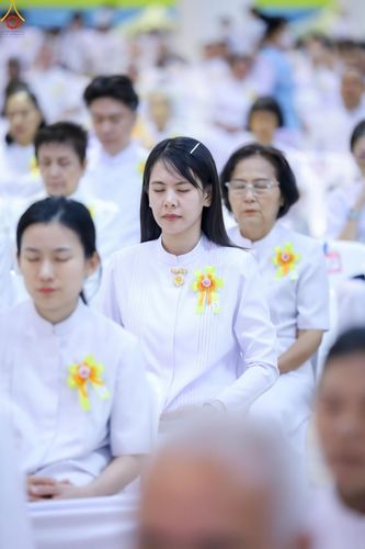 ภาพ No.345676:วันพฤหัสบดีที่ 27 สิงหาคม พ.ศ.2569 พิธีทอดผ้าป่าเพื่อถวายอุปกรณ์สื่อโสตทัศน์ อาคาร 82 ปี หลวงพ่อธัมมชโย พิธีทอดผ้าป่าสมทบกฐินวัดพระธรรมกาย และสมทบกฐิน 30,000 กว่าวัดทั่วไทย ครั้งที่ 1 ประจำปี พุทธศักราช 2569 ณ วัดพระธรรมกาย ปทุมธานี