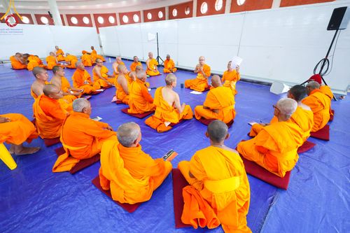 ภาพ No.315273:​วันอาทิตย์ที่ 22 มีนาคม พ.ศ.2569 สามเณรธรรมทายาทเนปาล 500 รูป ฟังธรรม สวดมนต์ ปฏิบัติธรรมร่วมกัน  ณ International Assembly and Meditation Hall Lumbini