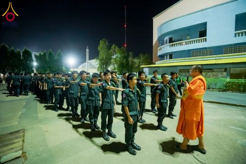 ภาพ No.313814:วันอาทิตย์ที่ 14 มีนาคม พ.ศ. 2569 ทำบุญเมืองหาดใหญ่ตักบาตรพระ 1,109 รูป เติมบุญใหญ่ หลังวิกฤตมหาอุทกภัย ณ ซุ้มประตูไชน่าทาวน์ ถนนศุภสารรังสรรค์ อ.หาดใหญ่ จ.สงขลา