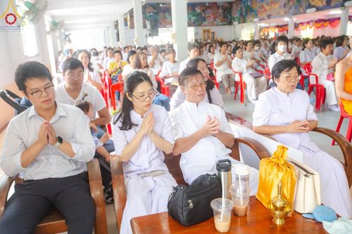 ภาพ No.162812:โครงการกฐินสามัคคีทั่วไทย 30,000 วัด บูชาธรรม 80 ปี หลวงพ่อธัมมชโย โดย คณะศิษยานุศิษย์วัดพระธรรมกาย ณ วัดโบสถ์บน จ.นนทบุรี วันที่ 19 ตุลาคม พ.ศ. 2567