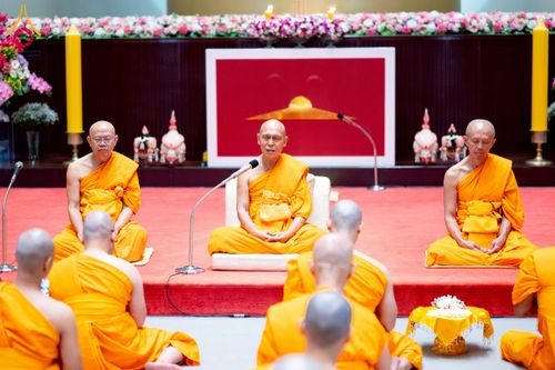 ภาพ No.256270:วันที่ 4 ตุลาคม พ.ศ. 2568 พิธีบรรพชาอุปสมบท  โครงการอุปสมบทหมู่บูชาธรรม 141 ปี  พระมงคลเทพมุนี (สด จนฺทสโร) ณ โบสถ์พระไตรปิฏก วัดพระธรรมกาย จ.ปทุมธานี