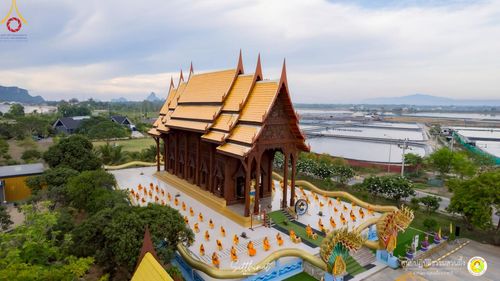 ภาพ No.222231:วันที่ 26-27 เมษายน พ.ศ. 2568 ศูนย์ปฏิบัติธรรมสวนผึ้ง ร่วมกับ ธุดงค์คสถานประจวบคีรีขันธ์ และวัดอ่าวน้อย  จัดกิจกรรมเดินธรรมยาตรา ตักบาตรข้าวสารอาหารแห้ง และจุดประทีปถวายเป็นพุทธบูชา ณ วัดอ่าวน้อย จ.ประจวบคีรีขันธ์