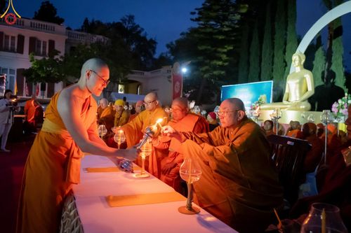 ภาพ No.138338:วิสาขบูชานานาชาติ วัดพระธรรมกายแคลิฟอร์เนีย ประเทศสหรัฐอเมริกา วันพุธที่ 22 พฤษภาคม พ.ศ. 2567