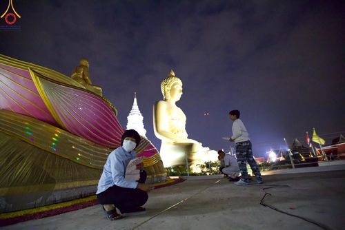 ภาพ No.120930:V.20 เป็นปลื้ม การเตรียมงาน เก็บงาน การรับบุญของเจ้าหน้าที่หน่วยงานต่างๆ เพื่อโครงการธรรมยาตรา กตัญญูบูชา มหาปูชนียาจารย์ พระมงคลเทพมุนี (สด จนฺทสโร) พระผู้ปราบมาร อนุสรณ์สถาน 7 แห่ง ปีที่ 12 ระหว่างวันที่ 2 - 31 มกราคม พ.ศ.2567