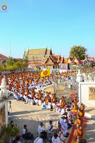 ภาพ No.193341:พิธีต้อนรับพระธรรมยาตรา ณ อนุสรณ์สถาน สถานที่เกิดในเพศสมณะ วัดสองพี่น้อง อำเภอสองพี่น้อง จังหวัดสุพรรณบุรี ในโครงการธรรมยาตรา กตัญญูบูชา มหาปูชนียาจารย์ พระมงคลเทพมุนี(สด จนฺทสโร) พระผู้ปราบมาร อนุสรณ์สถาน 7 แห่ง ปีที่ 13 วันที่ 11 มกราคม พ.ศ. 2568