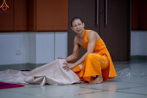 ภาพ No.60605:V.38 ทุ่มพลังเพื่อพ่อครบ 80 ปี ภาพการเตรียมงานของหน่วยงานต่างๆ เพื่อพิธีฉลองอายุวัฒนมงคล 80 ปี หลวงพ่อธัมมชโย และรับถวายมหาสังฆทาน 10,000 กว่าวัดทั่วประเทศ ในวันคุ้มครองโลก วันจันทร์ที่ 22 เมษายน พ.ศ. 2567