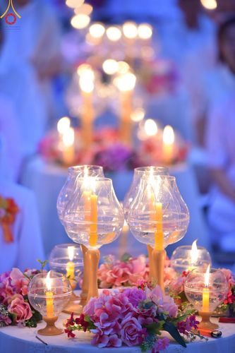 ภาพ No.118267:พิธีจุดประทีปถวายเป็นพุทธบูชา และบูชาธรรมมหาปูชนียาจารย์ พระมงคลเทพมุนี(สด จนฺทสโร) วันที่ 24 มกราคม พ.ศ. 2567 ณ อนุสรณ์สถานบางปลา อ.บางเลน จ.นครปฐม