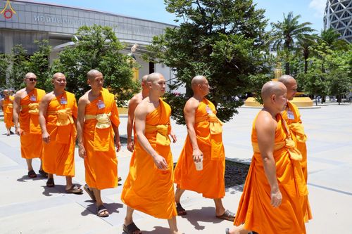 ภาพ No.238038:วันเสาร์ที่ 9 สิงหาคม พ.ศ. 2568 (วันพระ ขึ้น 15 ค่ำ เดือน 9) พิธีบุพเปตพลี ครั้งที่ 168 ร่วมอุทิศบุญแด่หมู่ญาติที่ล่วงลับไปแล้ว และสืบทอดอายุพระพุทธศาสนา ณ หอฉันคุณยายอาจารย์ฯ วัดพระธรรมกาย