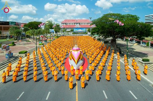 ภาพ No.211447:วันอาทิตย์ที่ 16 มีนาคม พ.ศ. 2568 ธรรมยาตราอัญเชิญพระบรมสารีริกธาตุ รอบเมืองปัตตานี ประดิษฐาน ณ ปทุมเจดีย์ เจดีย์พระพุทธเจ้า 5 พระองค์  ศูนย์อบรมเยาวชนปัตตานี
