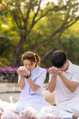 ภาพ No.120098:พิธีต้อนรับพระธรรมยาตรา ในโครงการธรรมยาตรา กตัญญูบูชา มหาปูชนียาจารย์ พระมงคลเทพมุนี(สด จนฺทสโร) พระผู้ปราบมาร อนุสรณ์สถาน 7 แห่ง ปีที่ 12 วันที่ 28 มกราคม พ.ศ. 2567 ณ วัดพระธรรมกาย จ.ปทุมธานี