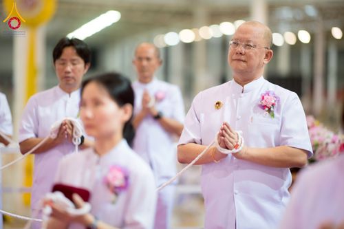 ภาพ No.261360:วันอาทิตย์ที่ 5 ตุลาคม พ.ศ. 2568 พิธีจุดเทียนใจ ไฟนิรันด์ อนันตชัย ณ สภาธรรมกายสากล วัดพระธรรมกาย