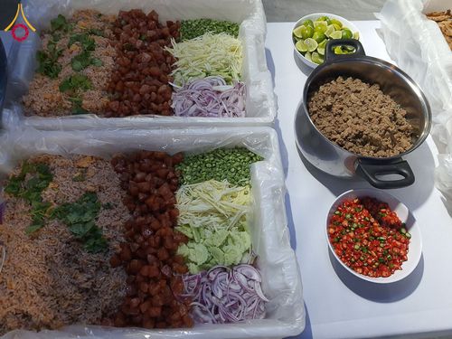 ภาพ No.199449:พิธีถวายภัตตาหารเป็นสังฆทาน แด่พระธรรมยาตรา ณ อนุสรณ์สถานบางปลา วัดบางปลา อำเภอบางเลน จังหวัดนครปฐม ในโครงการธรรมยาตรา กตัญญูบูชา มหาปูชนียาจารย์ พระมงคลเทพมุนี(สด จนฺทสโร) พระผู้ปราบมาร อนุสรณ์สถาน 7 แห่ง ปีที่ 13 วันที่ 22 มกราคม พ.ศ. 2568