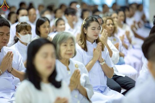 ภาพ No.222851:วันอาทิตย์ต้นเดือนที่ 4 พฤษภาคม พ.ศ. 2568 พิธีบูชาข้าวพระ ณ สภาธรรมกายสากล วัดพระธรรมกาย