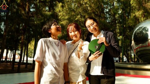 ภาพ No.198805:V.50 สารพัดV สารพัดดี ที่ธรรมยาตรา ในโครงการธรรมยาตรา กตัญญูบูชา มหาปูชนียาจารย์ พระมงคลเทพมุนี(สด จนฺทสโร) พระผู้ปราบมาร อนุสรณ์สถาน 7 แห่ง ปีที่ 13 ระหว่างวันที่ 2-31 มกราคม พ.ศ. 2568