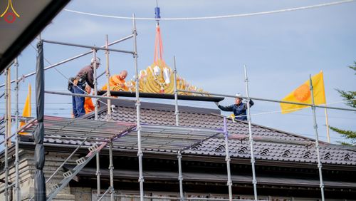 ภาพ No.132259:พิธีประดิษฐานยอดอุโบสถ บูชาธรรม 80 ปี หลวงพ่อธัมมชโย ณ วัดพระธรรมกายโทชิหงิ ประเทศญี่ปุ่น วันอาทิตย์ที่ 24 มีนาคม พ.ศ. 2567