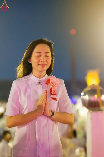 ภาพ No.160665:พิธีจุดประทีป 20,000 ดวง บูชาพระมหาธรรมกายเจดีย์ และบูชาพระมงคลเทพมุนี (สด จนฺทสโร) พระผู้ปราบมาร ณ ลานธรรม พระมหาธรรมกายเจดีย์ วัดพระธรรมกาย จ.ปทุมธานี วันที่ 10 ตุลาคม พ.ศ. 2567